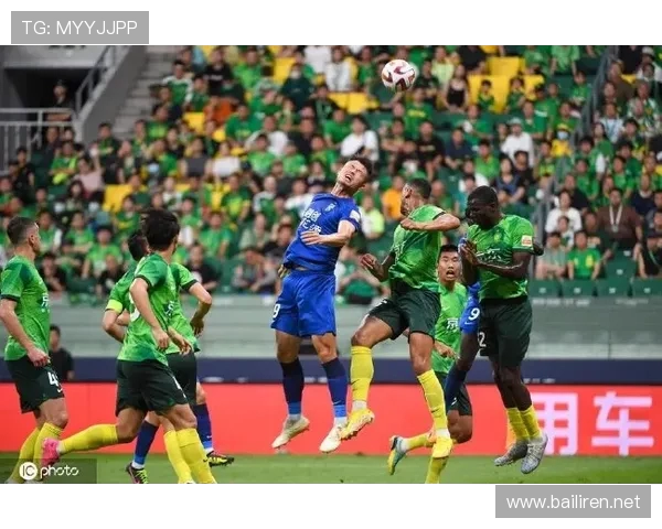 北京国安半场领先武汉三镇法比奥头球破门王刚助攻三镇未能射门